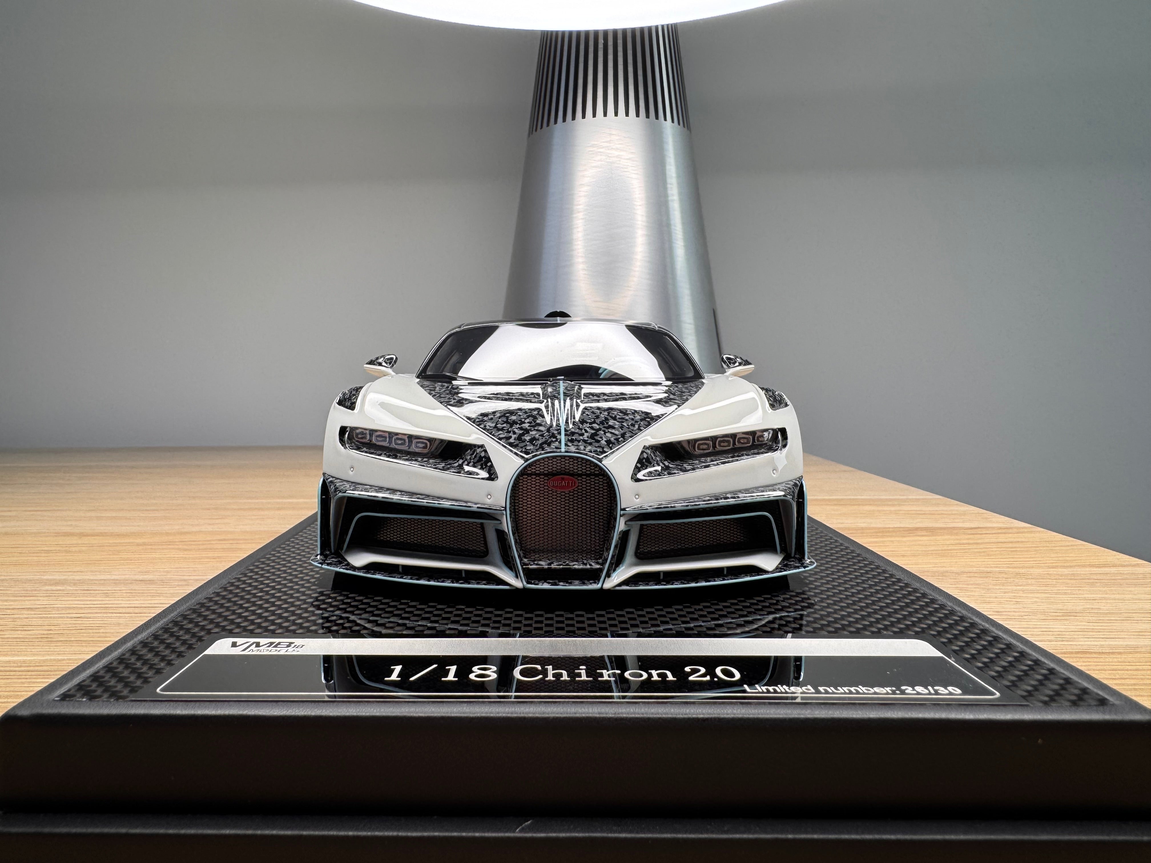 Bugatti Chiron 2.0 White with Luminous Blue - 1:18