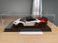 Load image into Gallery viewer, Lamborghini Aventador SVJ - Pearl White / Rosso Khonsu - 1:18
