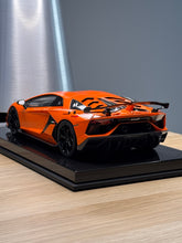 Load image into Gallery viewer, Lamborghini Aventador SVJ - Arancio Atlas - 1:18
