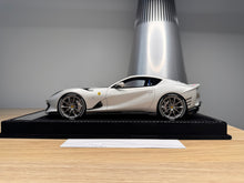 Load image into Gallery viewer, Ferrari 812 Competizione - Aluminium Opaco - 1:18
