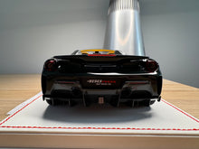 Load image into Gallery viewer, Dino Model - Ferrari 488 Pista Spider - British green - 1:18

