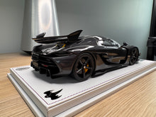 Load image into Gallery viewer, Koenigsegg Jesko PMC Special Project - clear carbon - 1:18
