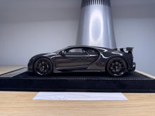 Load image into Gallery viewer, Bugatti Chiron Pur Sport - Black Carbon - 1:18
