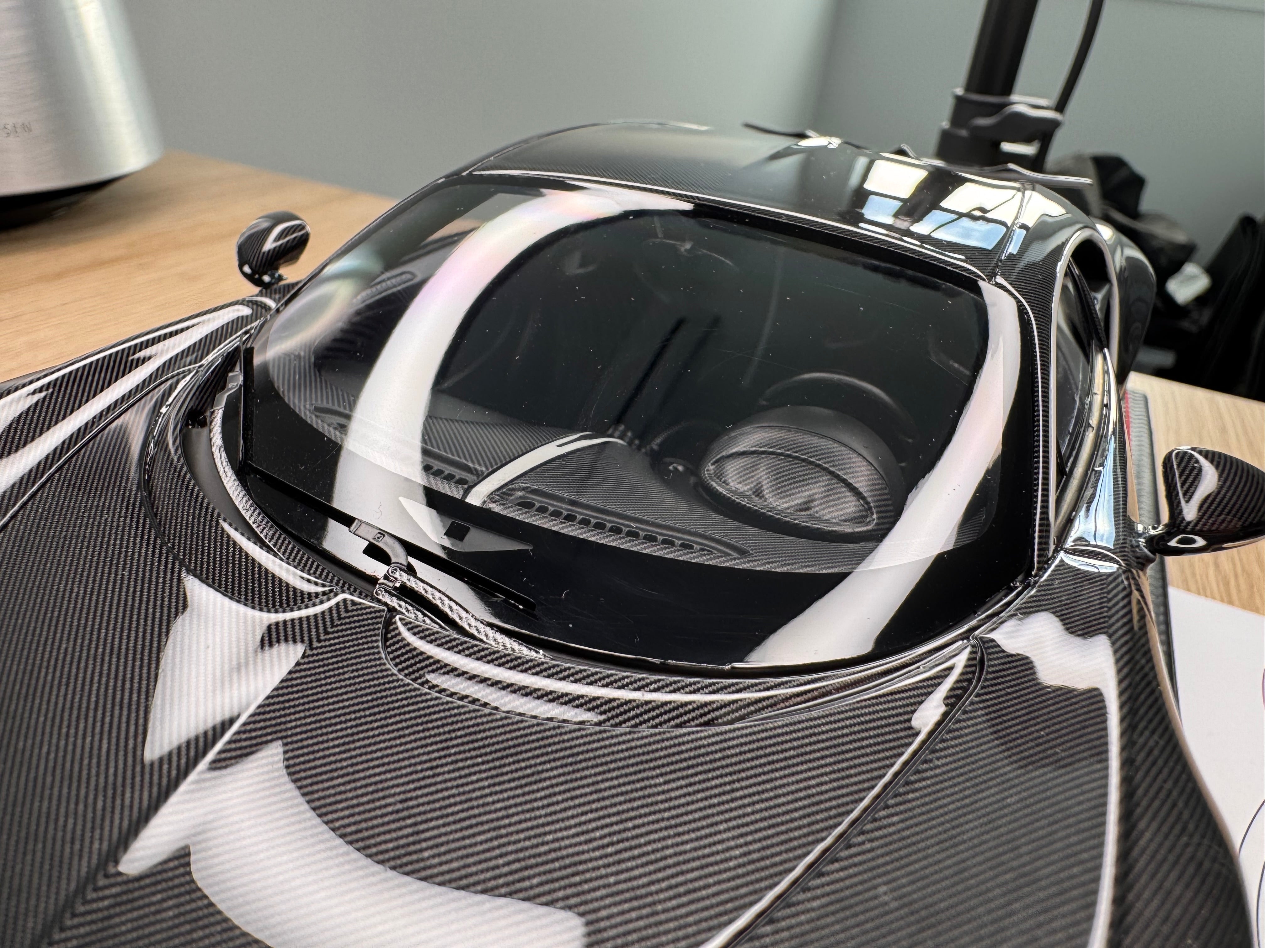 Bugatti Chiron Sport - Grey Carbon with Gris Rafale Frame - 1:18