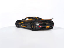 Load image into Gallery viewer, Koenigsegg Agera S - Hundra carbon gold OPEN PARTS - 1:18
