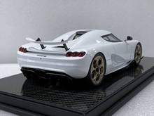 Load image into Gallery viewer, Koenigsegg CC850 - crystal white gold wheels - 1:18
