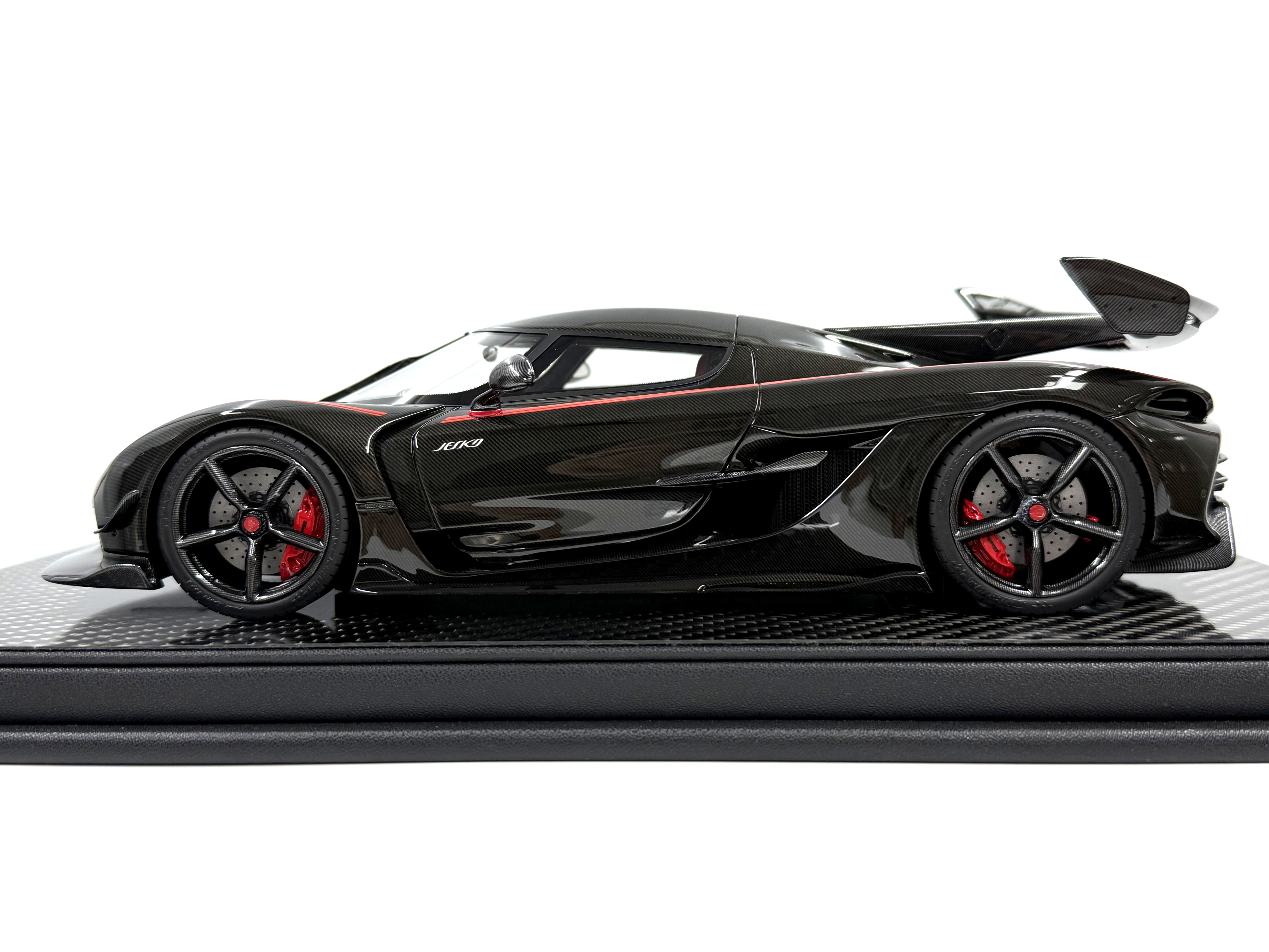 Koenigsegg Jesko PMC Special Project - dark tinted clear carbon - 1:18
