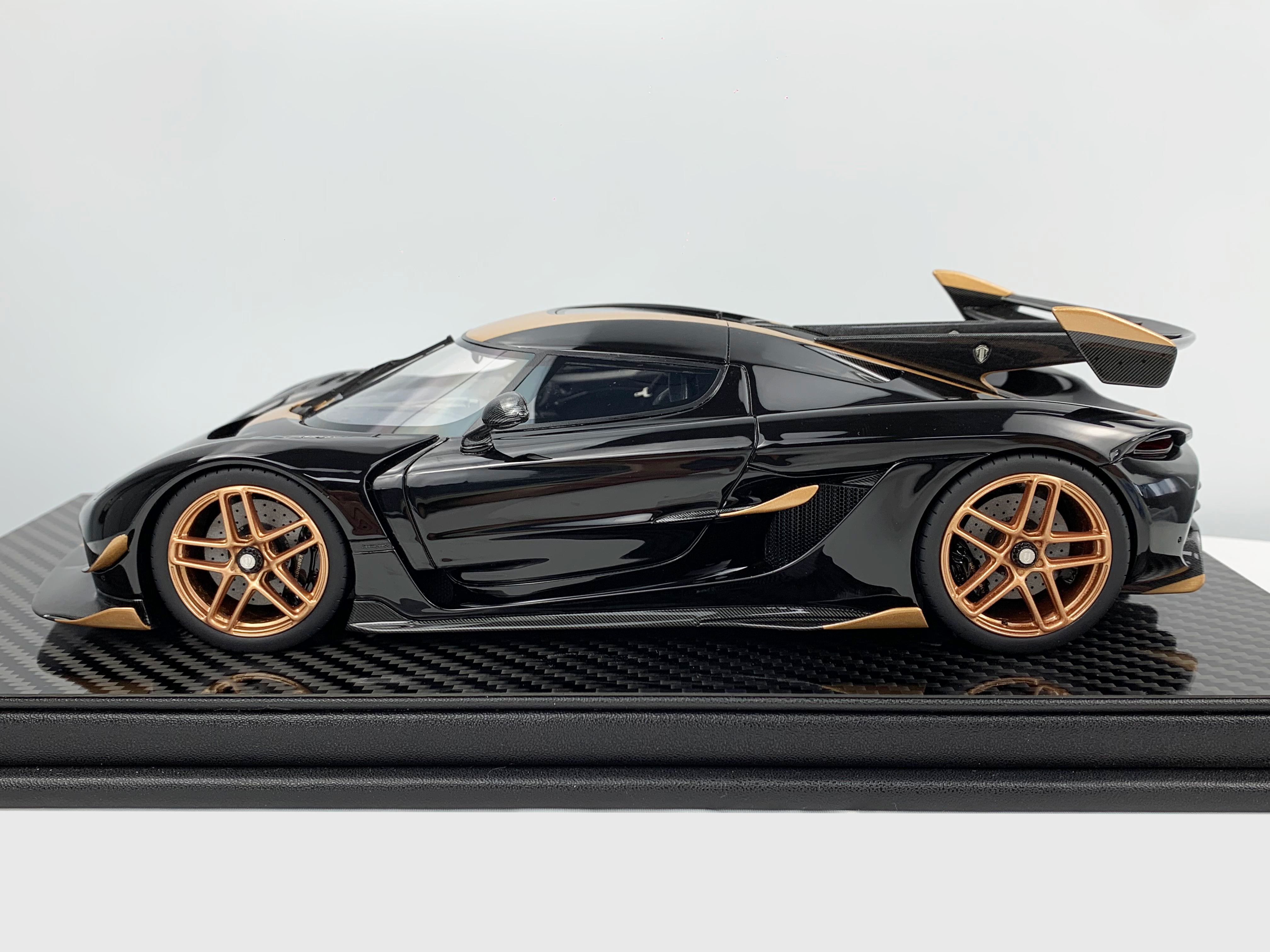 Koenigsegg Jesko PMC Special Project - Jet Black 7268 - 1:18