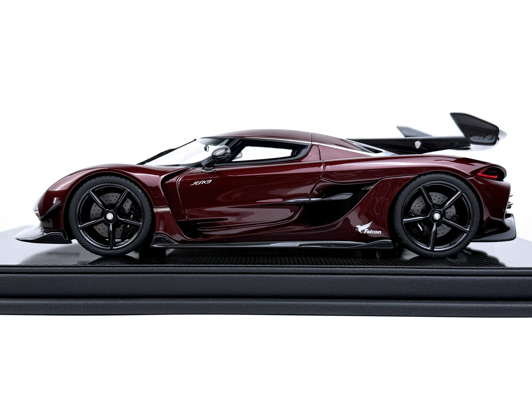 Koenigsegg Jesko 7272 Falcon PMC Special Project - red tinted carbon - 1:18