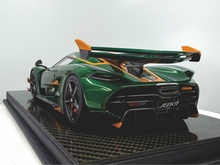 Load image into Gallery viewer, Koenigsegg Jesko PMC Special Project - 7317 Green Tinted Carbon - 1:18
