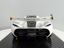 Load image into Gallery viewer, Koenigsegg Jesko 7558 PMC Special Project - Crystal White - 1:18
