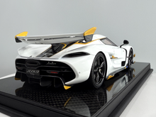 Load image into Gallery viewer, Koenigsegg Jesko 7558 PMC Special Project - Crystal White - 1:18
