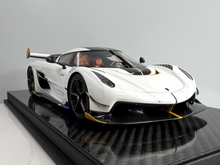 Load image into Gallery viewer, Koenigsegg Jesko 7558 PMC Special Project - Crystal White - 1:18
