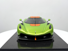 Load image into Gallery viewer, Koenigsegg Jesko Absolut 7373 PMC Special Project - Jesko Green - 1:18
