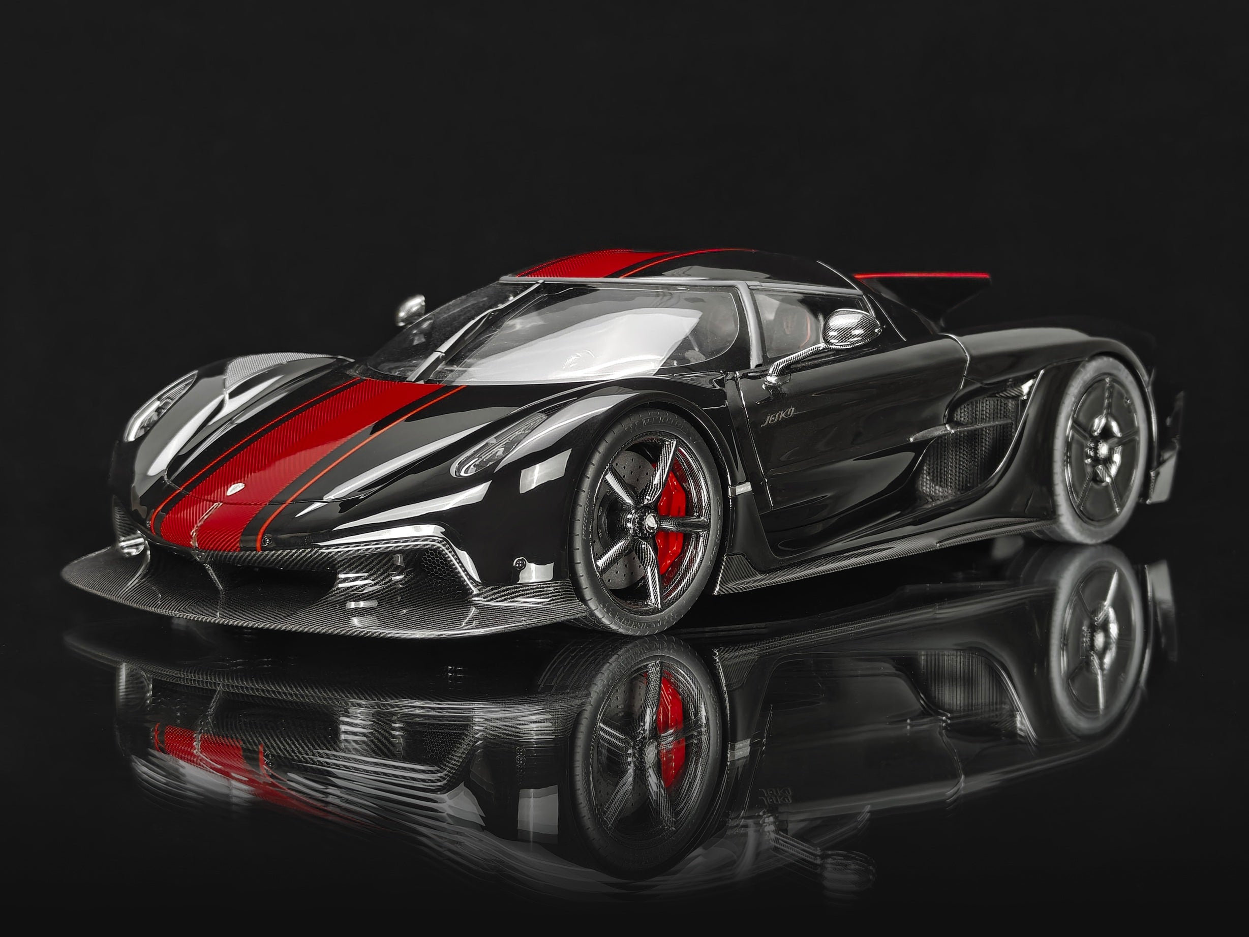 Koenigsegg Jesko PMC Special Project - 7355 Jet Black - 1:18