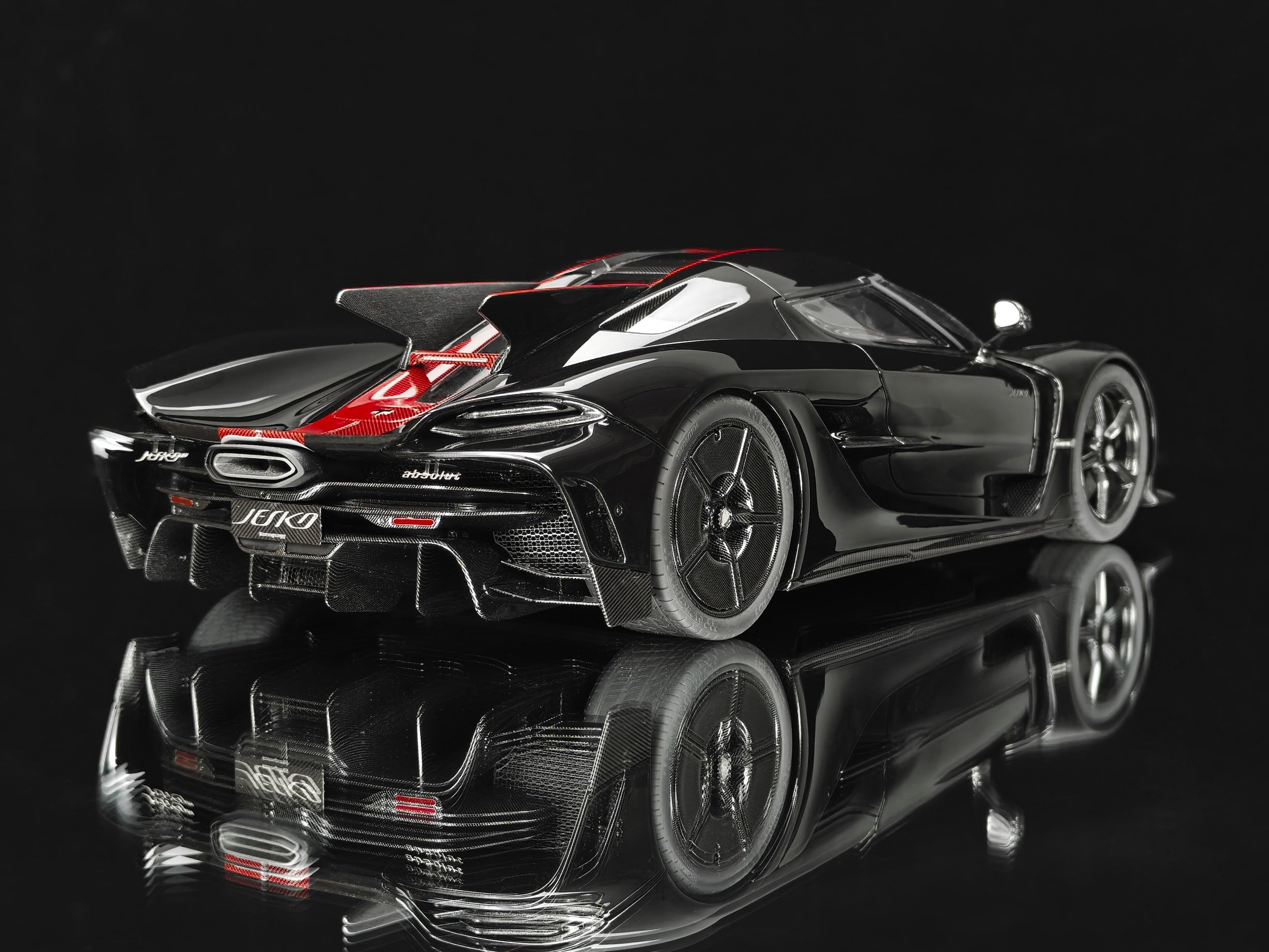 Koenigsegg Jesko PMC Special Project - 7355 Jet Black - 1:18