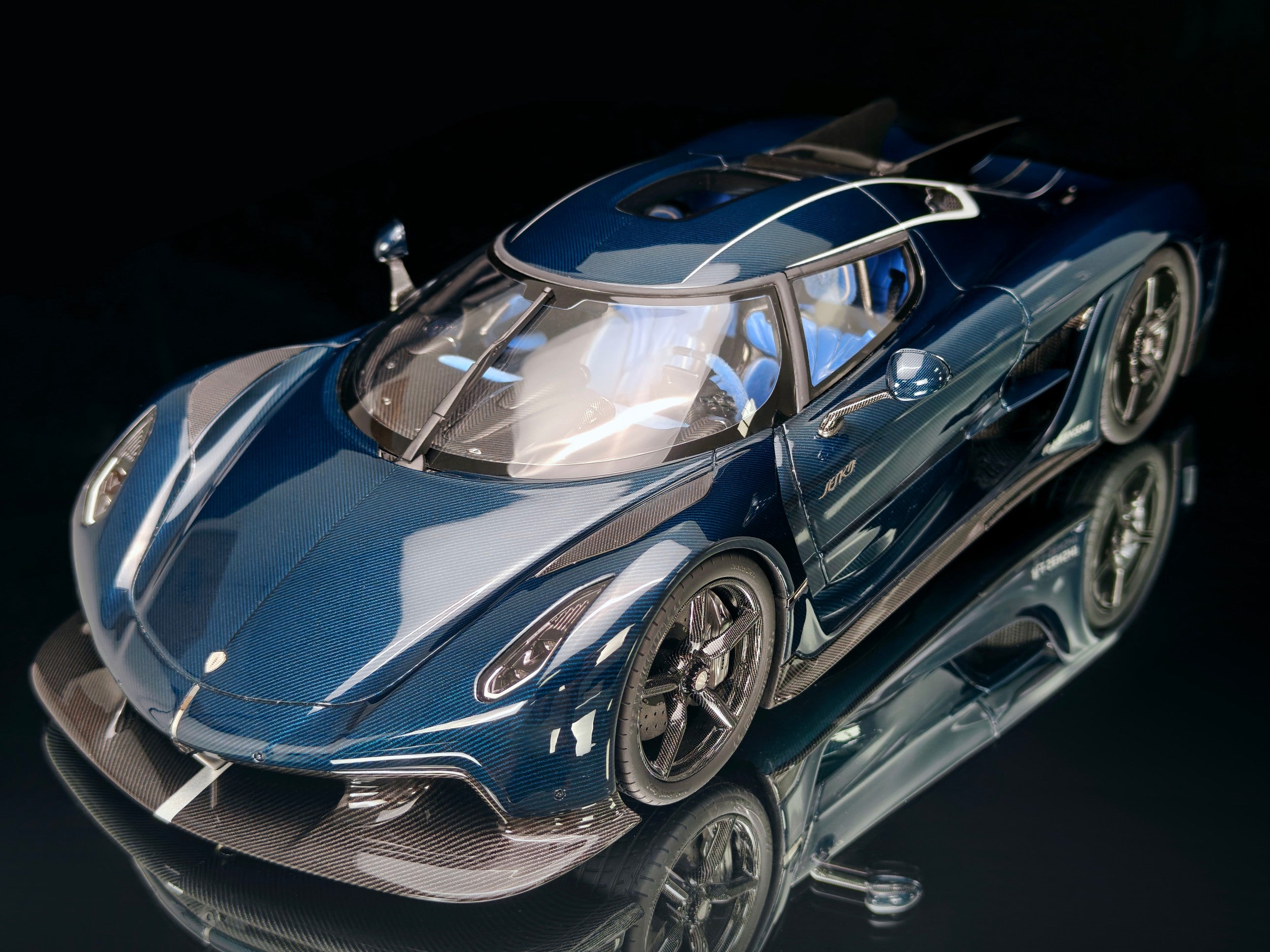 Koenigsegg Jesko Absolut PMC Special Project - Blue Tinted Carbon - 1:18