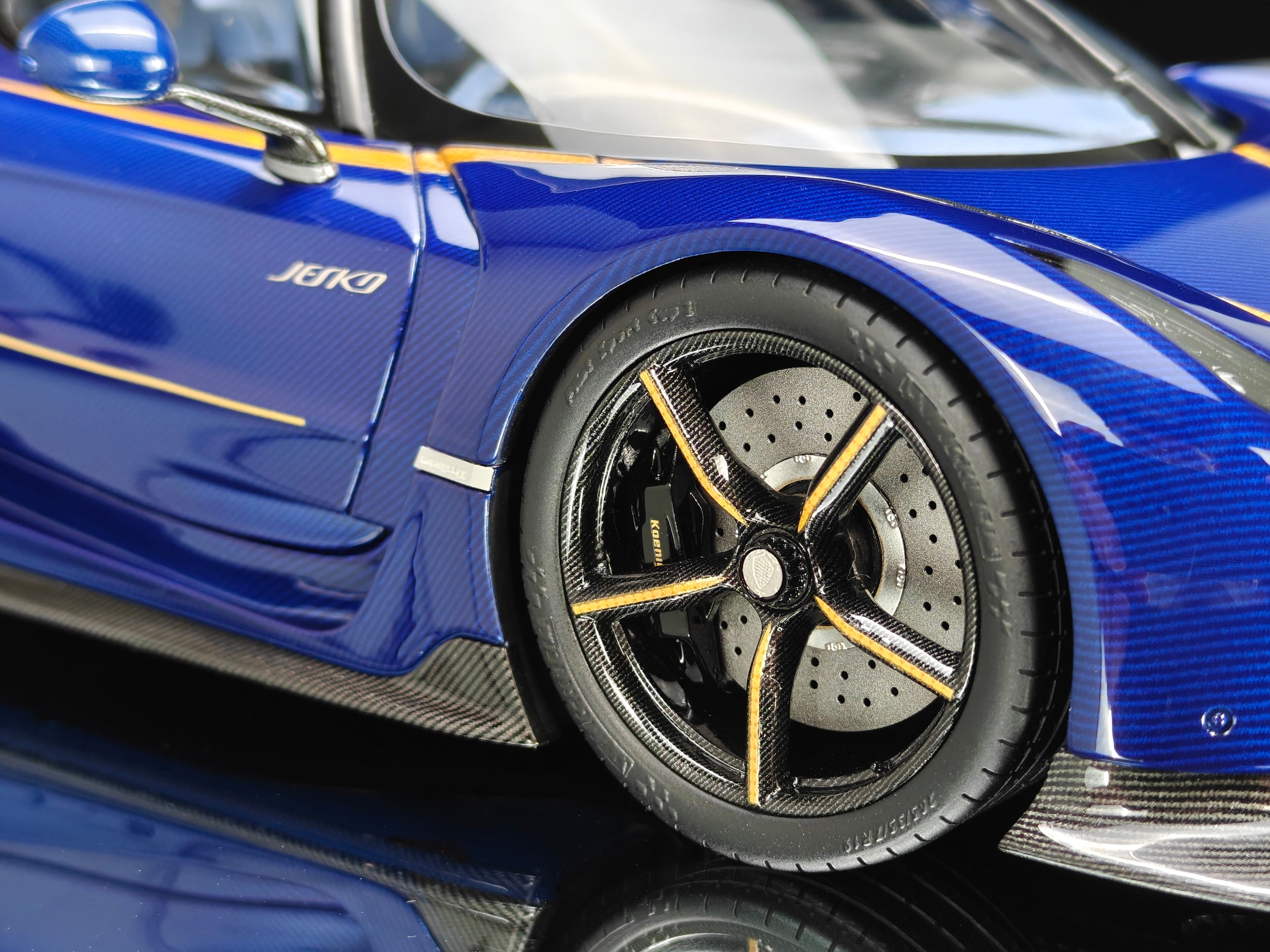 Koenigsegg Jesko Absolut 7389 PMC Special Project - Blue Tinted Carbon - 1:18