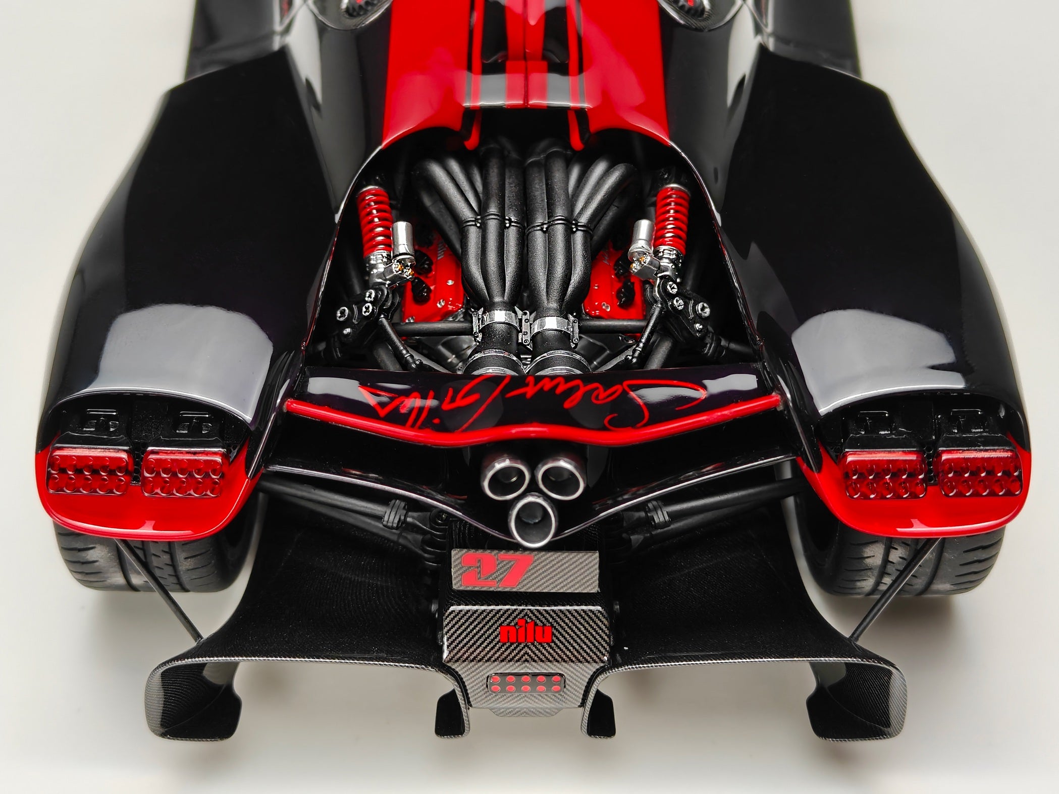 Nilu27 - Salut Gilles - 1:18