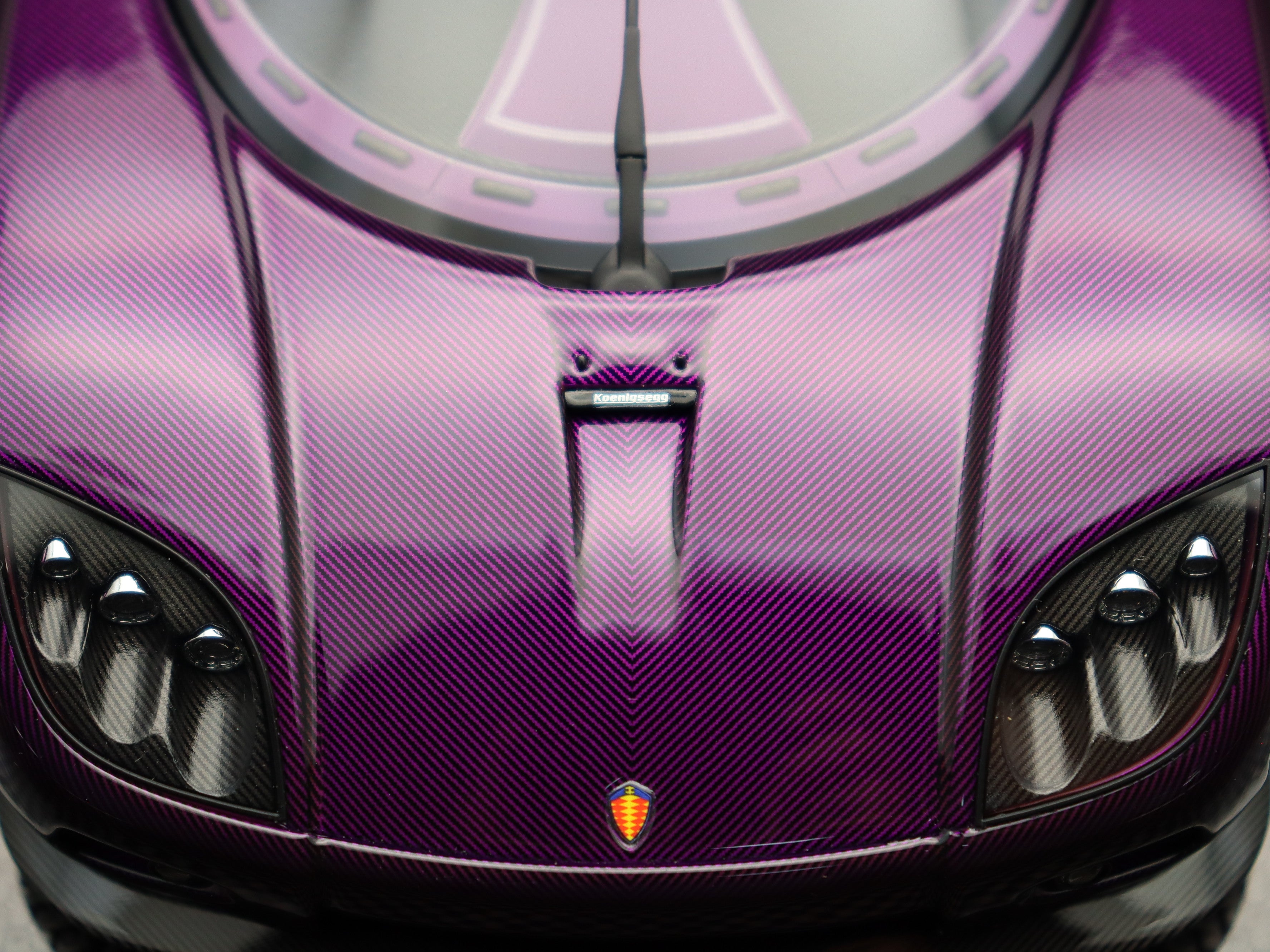 Koenigsegg CCX - Purple Carbon - 1:18
