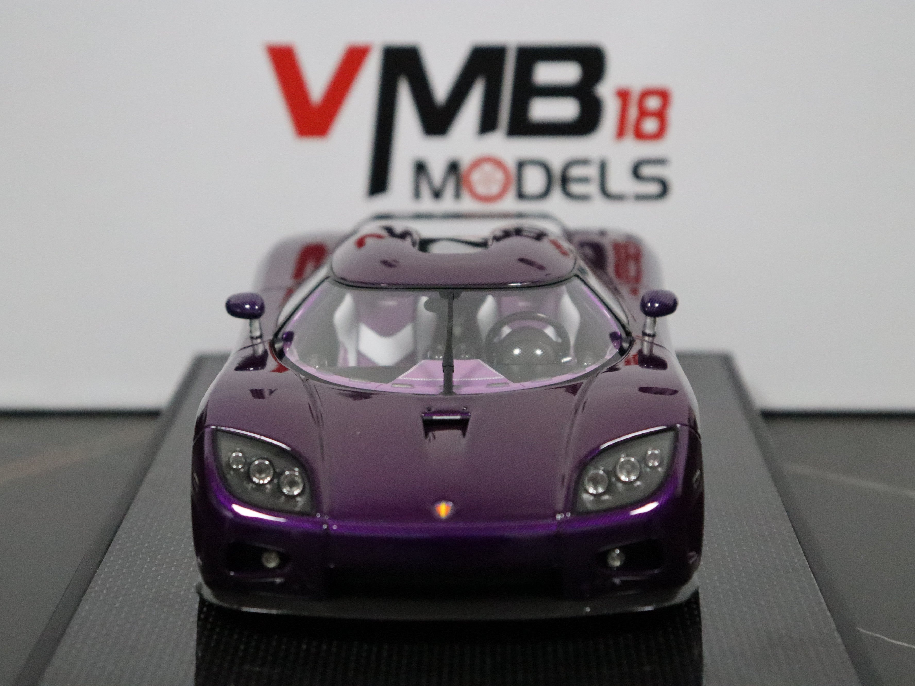 Koenigsegg CCX - Purple Carbon - 1:18