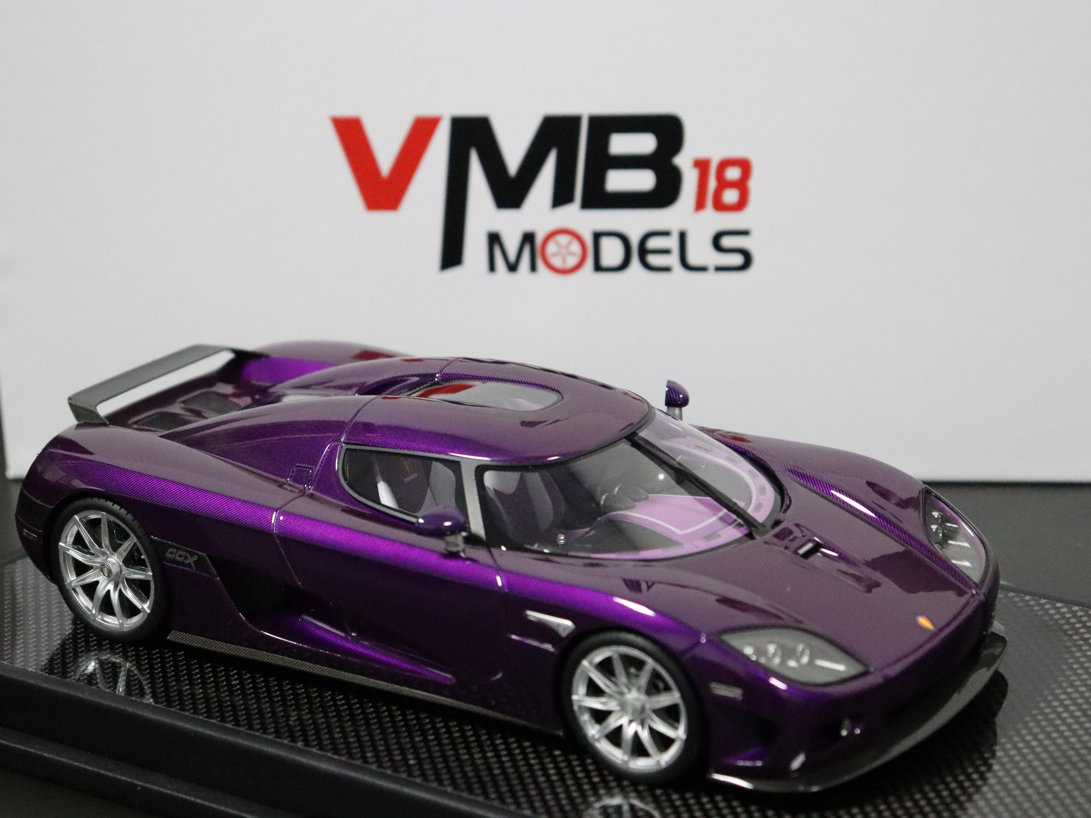 Koenigsegg CCX - Purple Carbon - 1:18