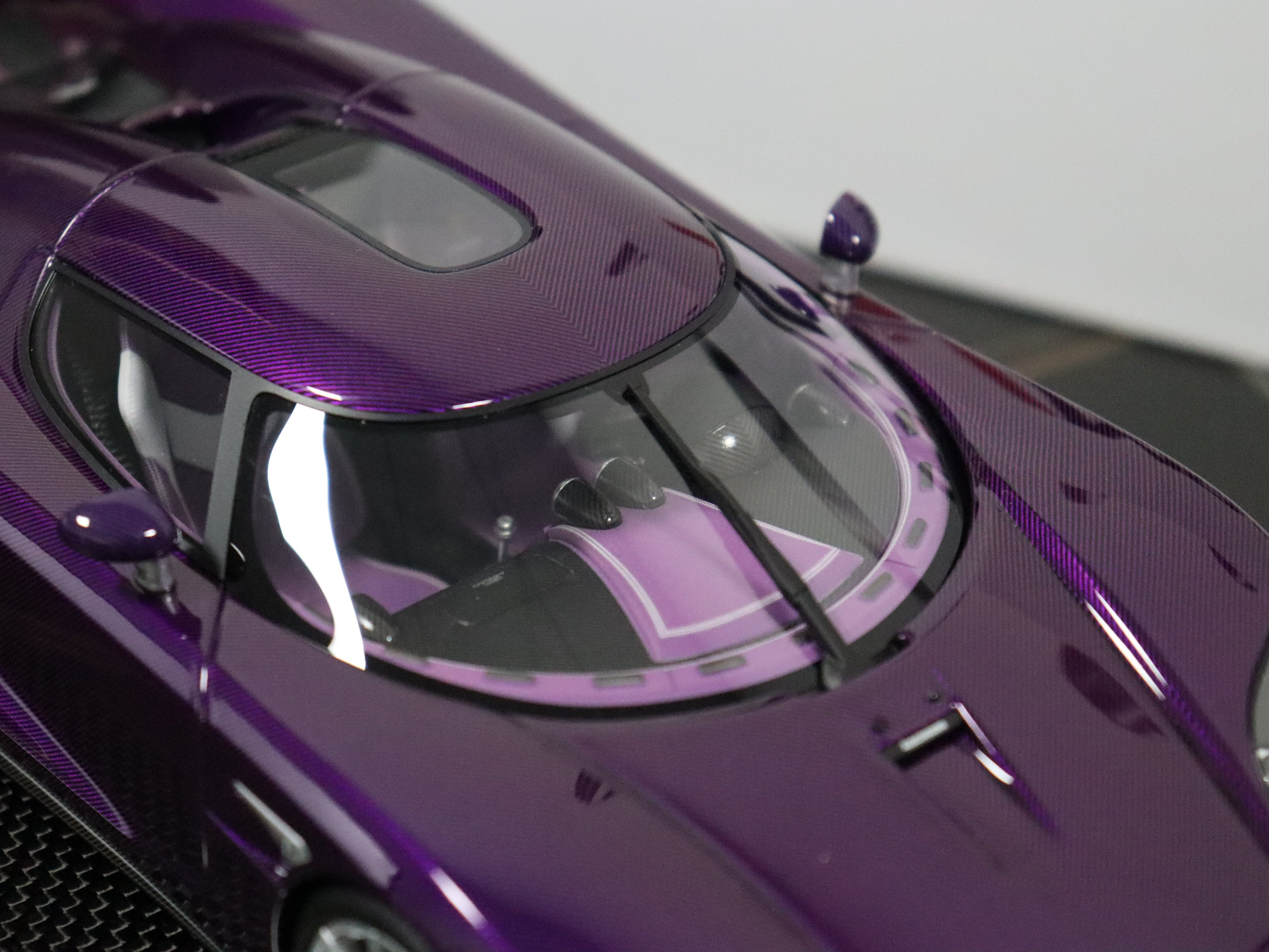 Koenigsegg CCX - Purple Carbon - 1:18