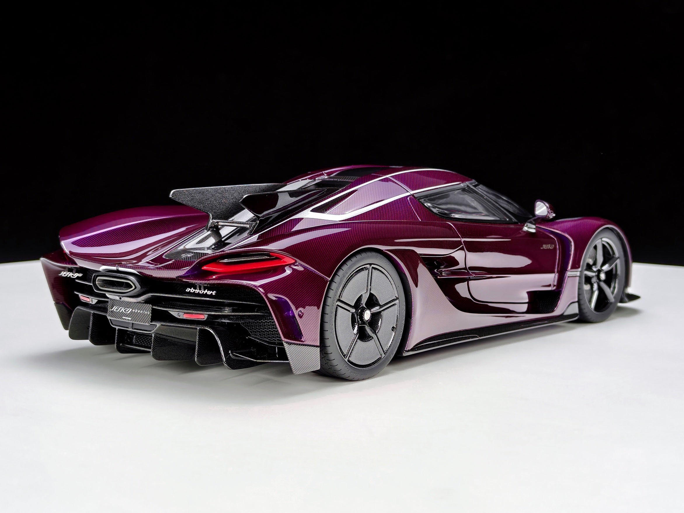 Koenigsegg Jesko Absolut PMC Special Project - Purple Tinted Carbon - 1:18