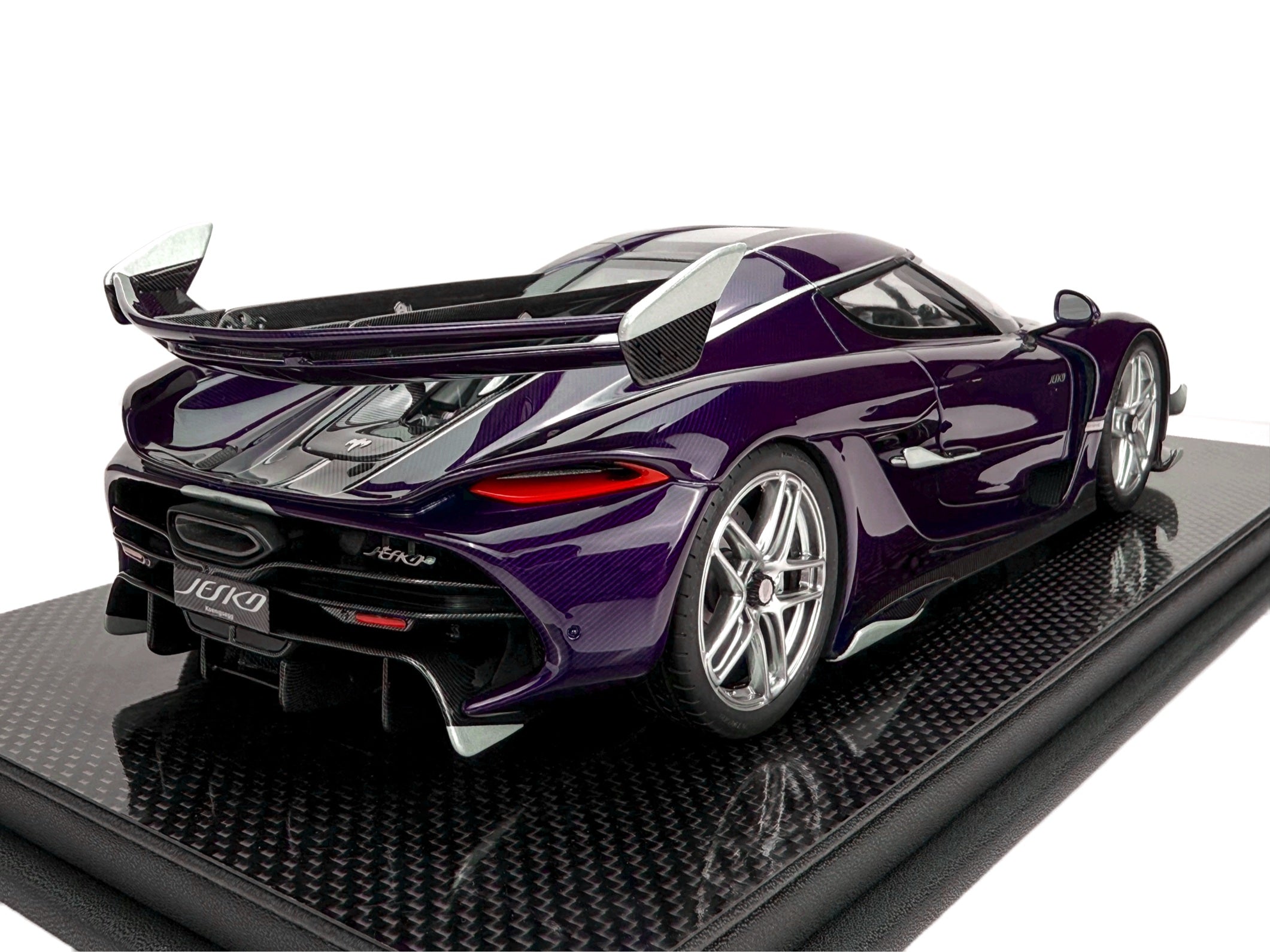 Koenigsegg Jesko 7501 PMC Special Project - purple tinted carbon - 1:18