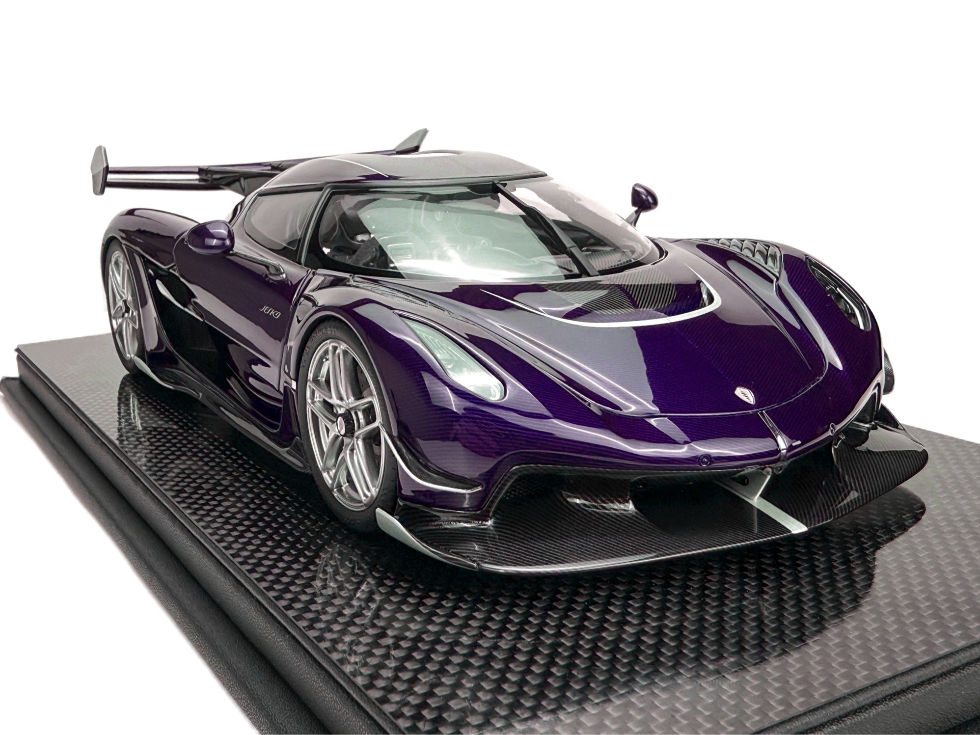 Koenigsegg Jesko 7501 PMC Special Project - purple tinted carbon - 1:18