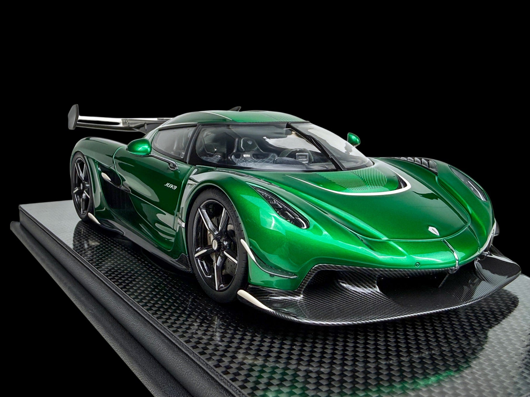 Koenigsegg Jesko PMC Special Project - Manz Green #7555 - 1:18