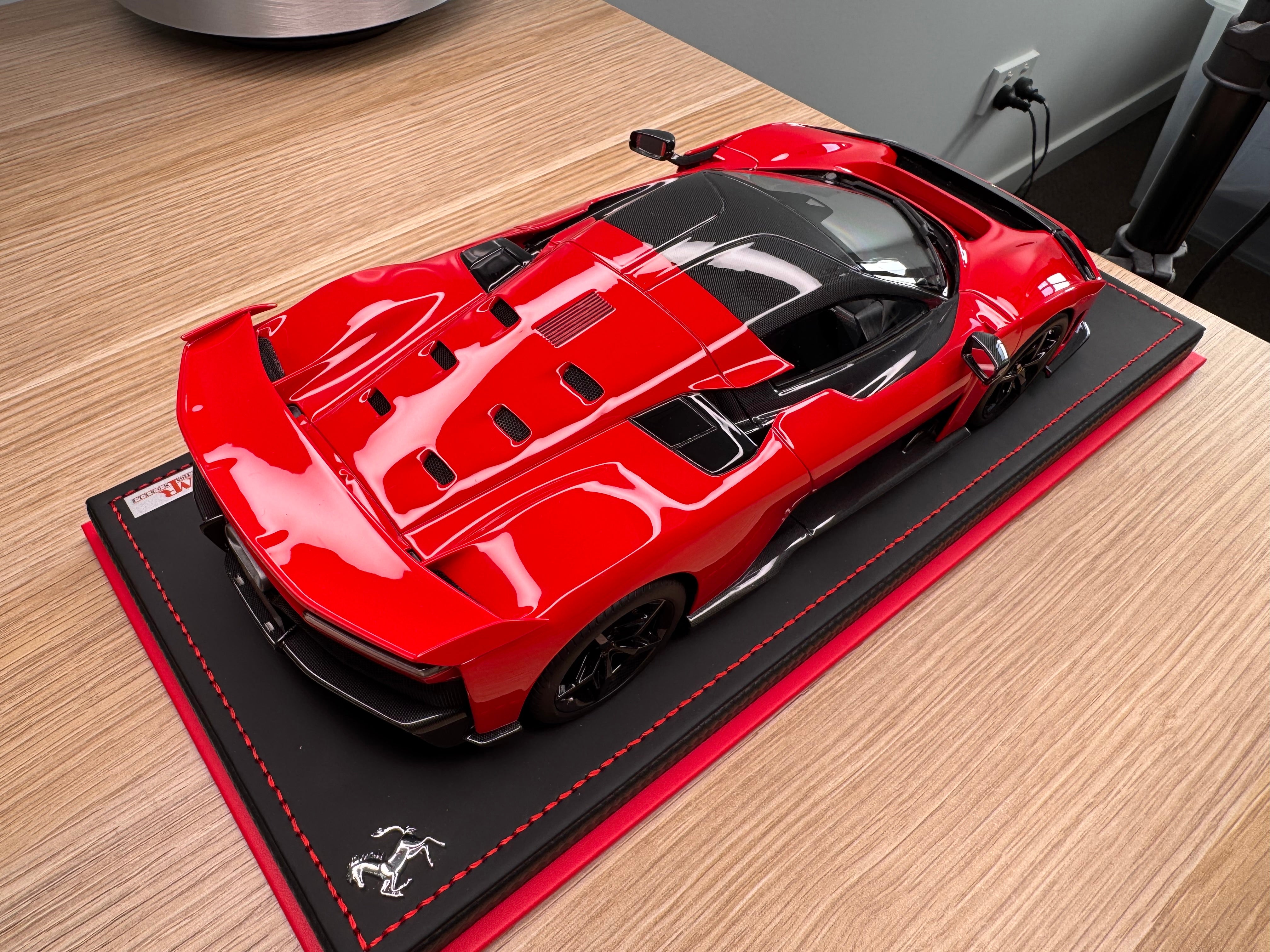 Ferrari F80 - MR Rosso Corsa - 1:18