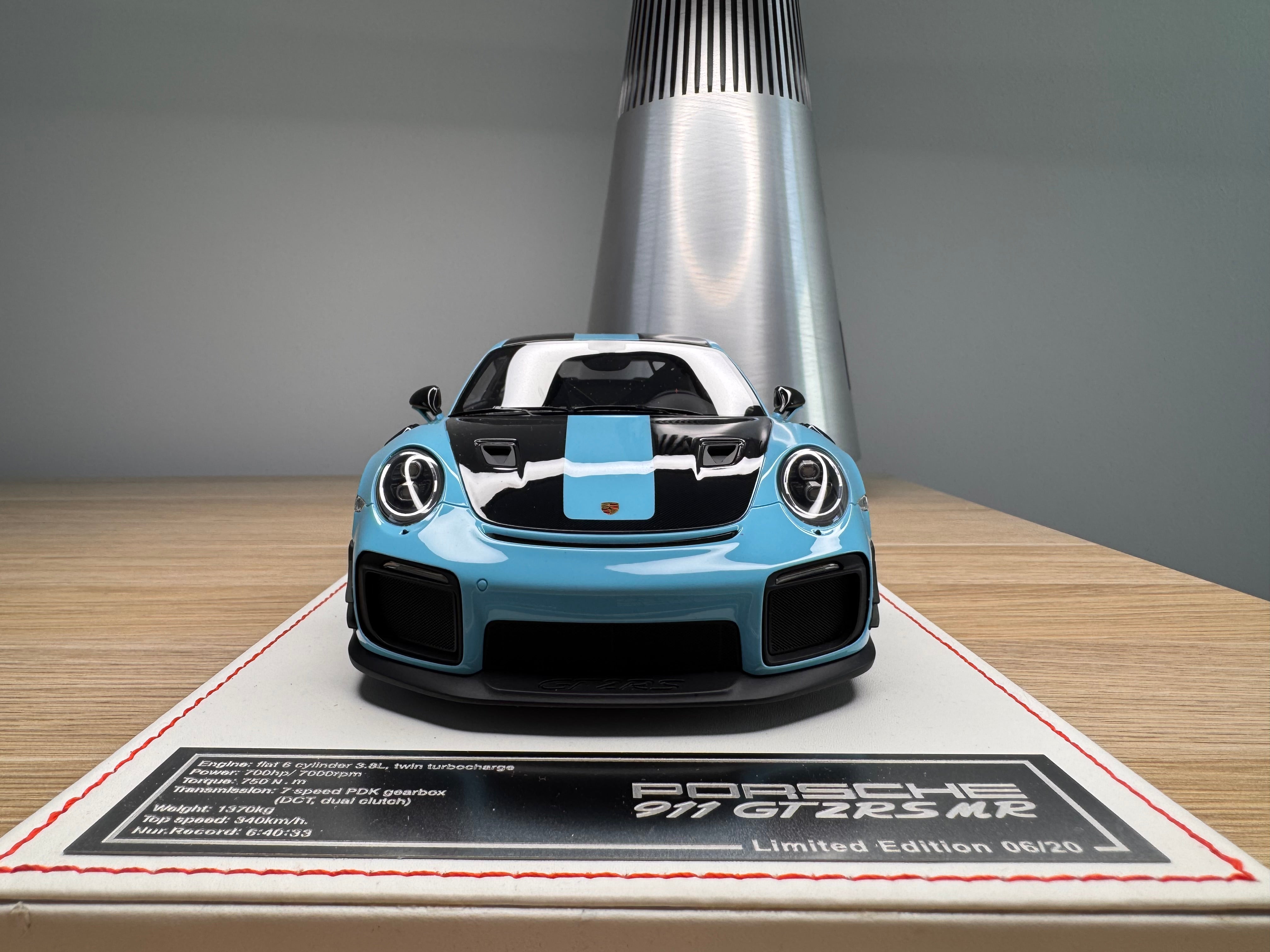 Porsche 911 GT2RSMR - Gulf Blue - 1:18