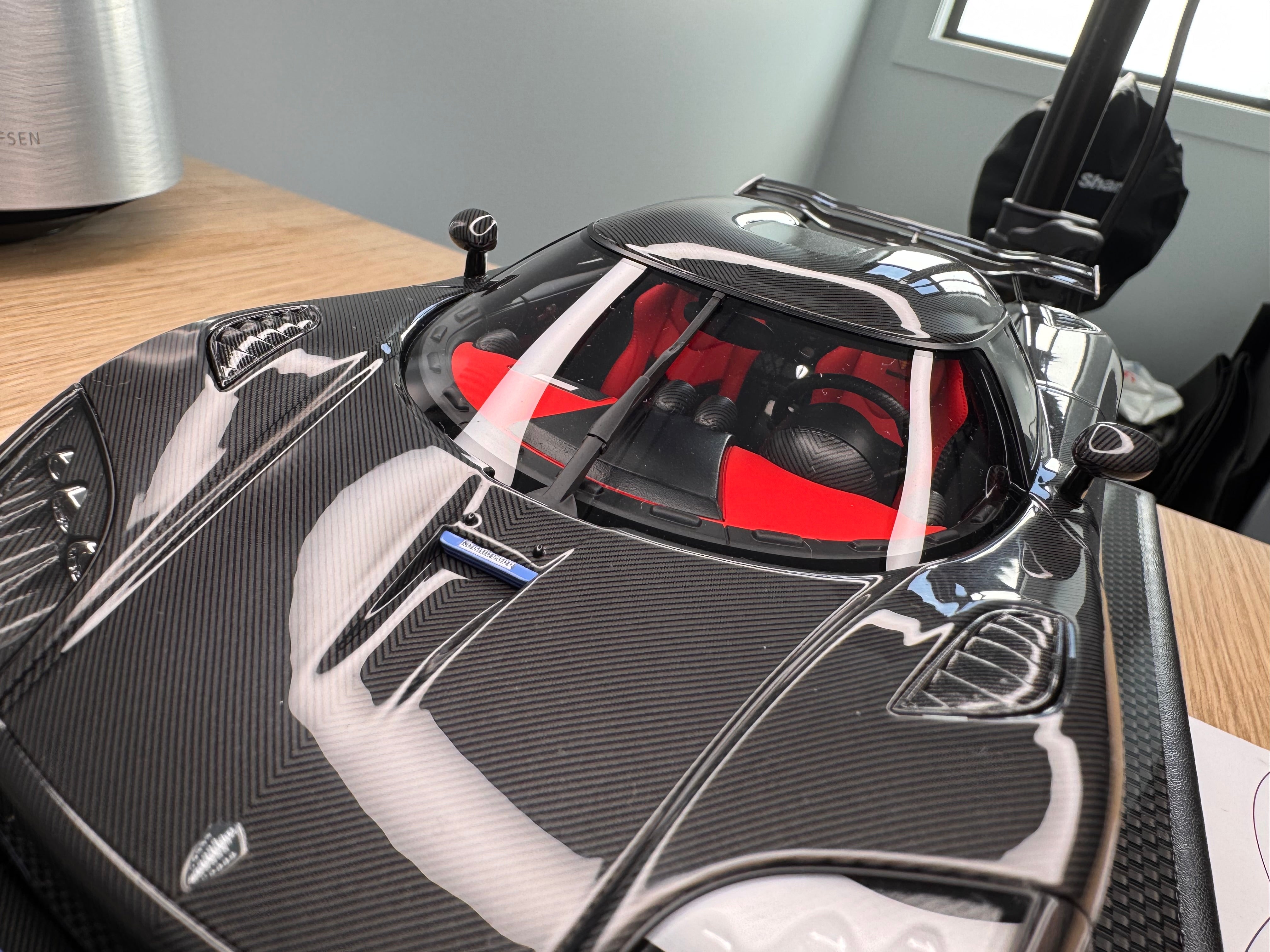 Koenigsegg CCXR - Black Carbon - 1:18