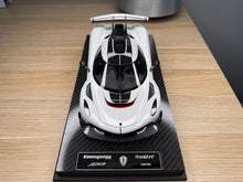 Load image into Gallery viewer, Koenigsegg Jesko - Crystal White - 1:18
