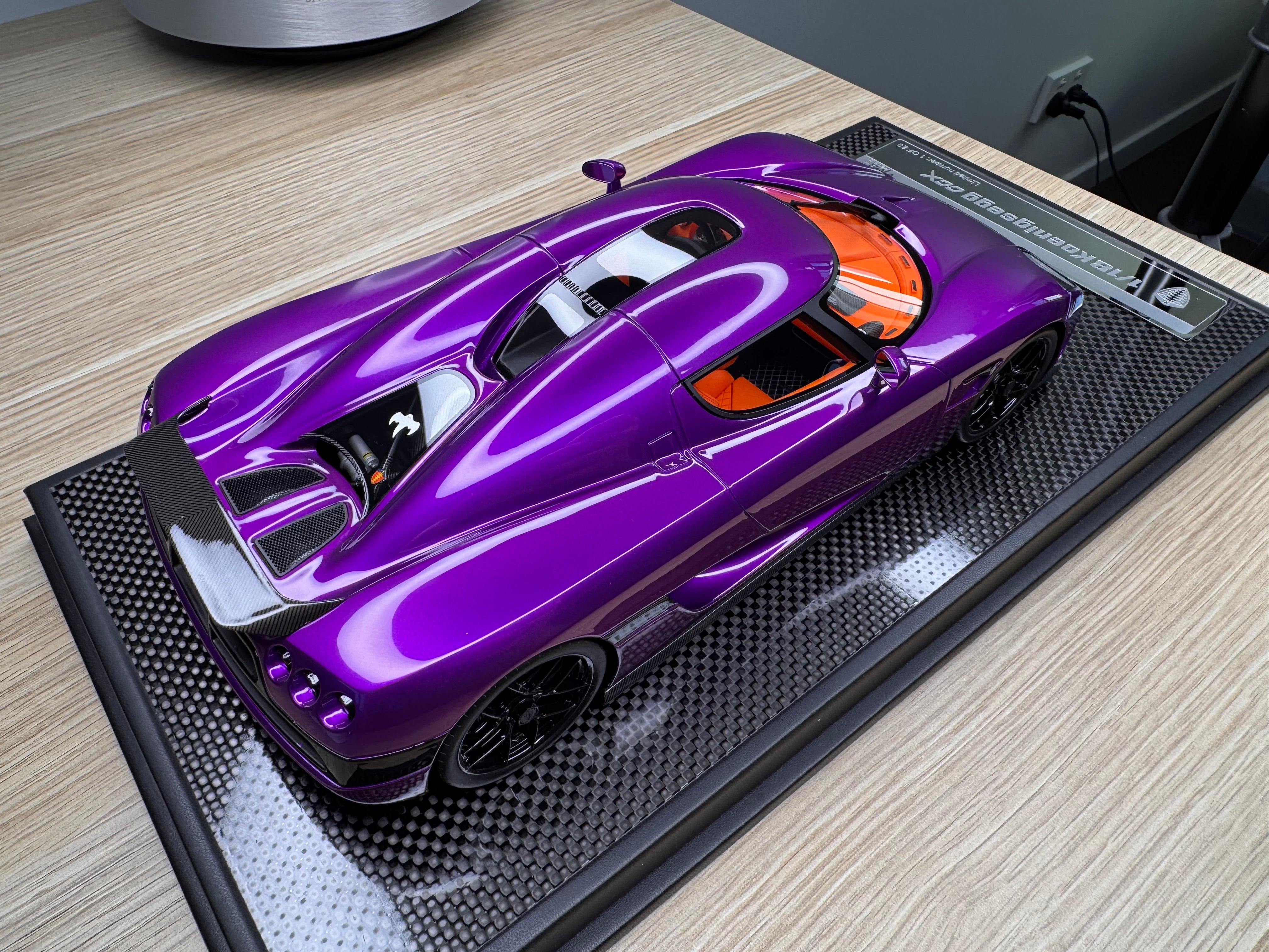 Koenigsegg CCX - Purple - 1:18