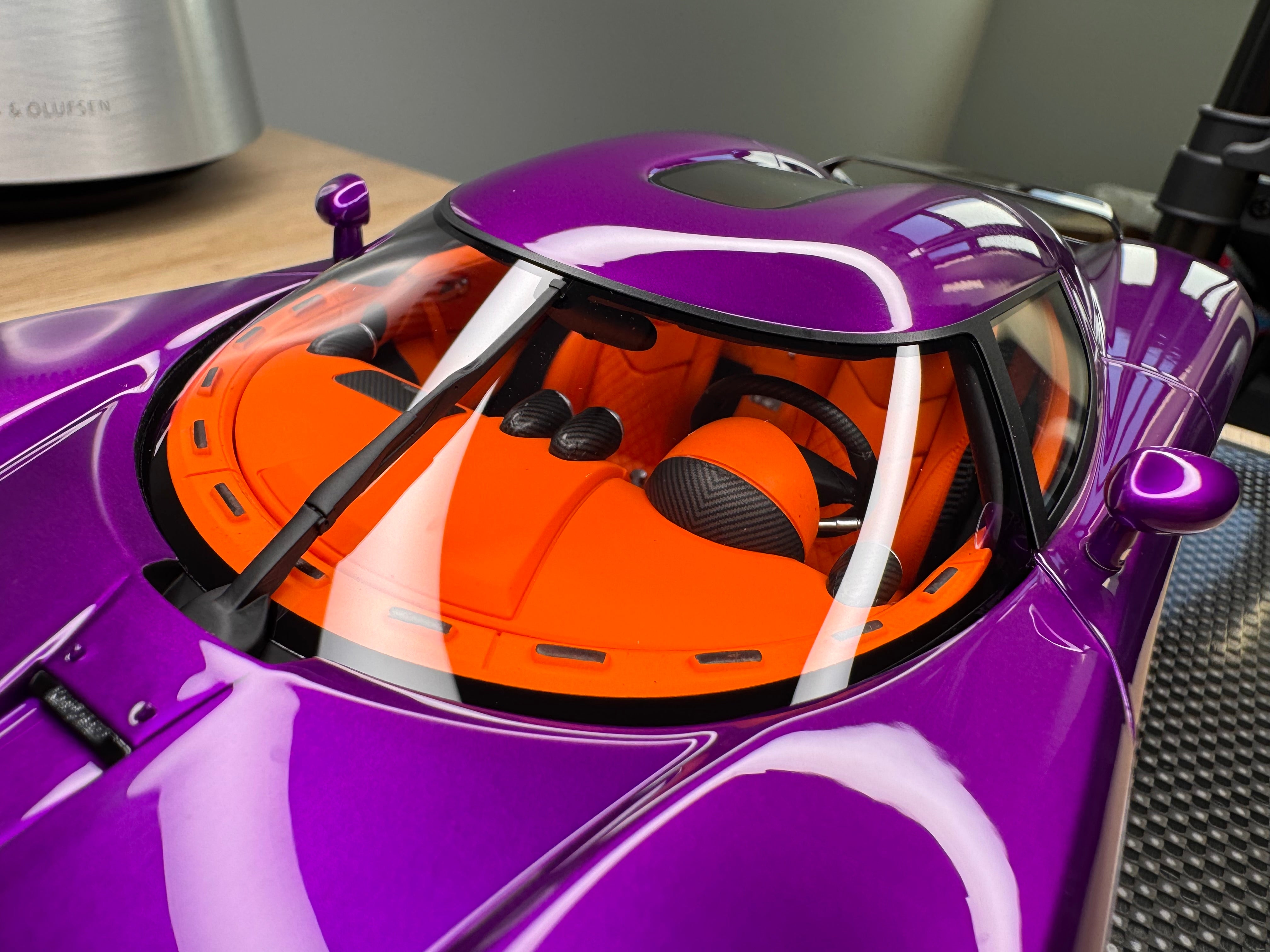 Koenigsegg CCX - Purple - 1:18