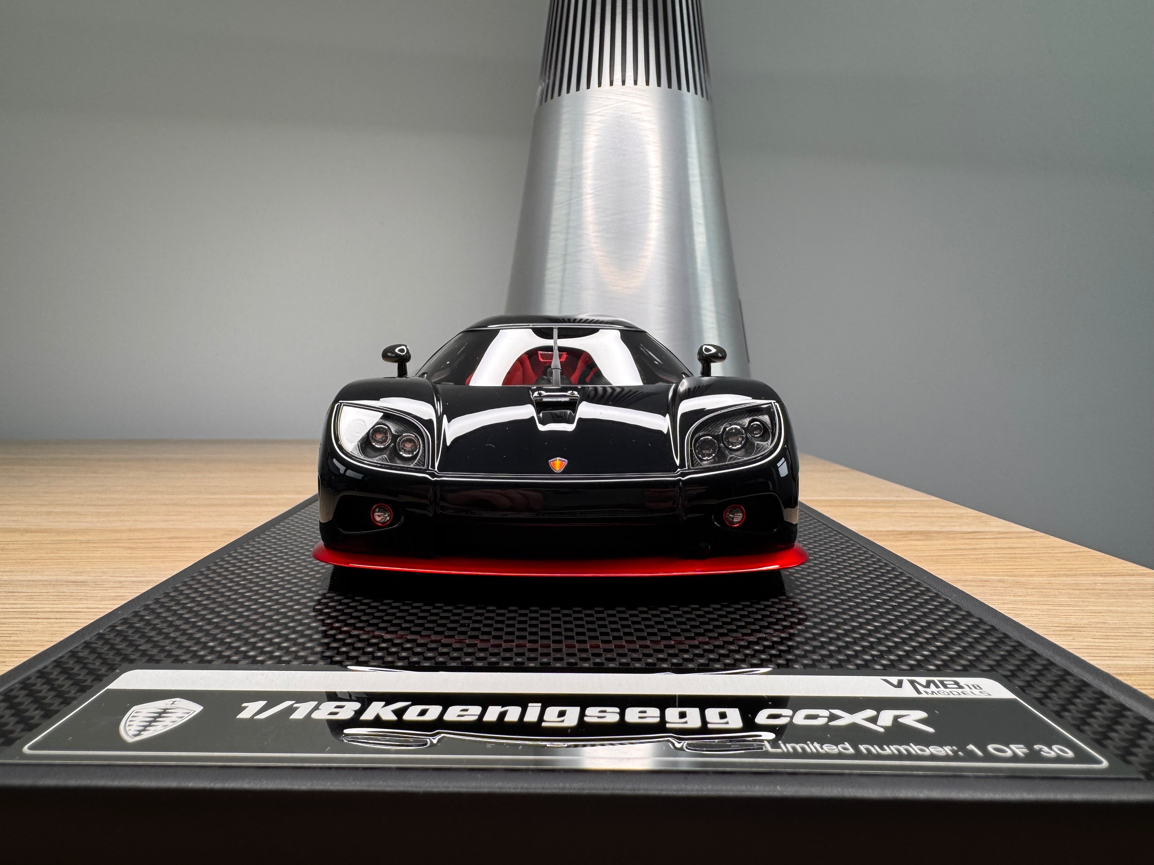 Koenigsegg CCXR - Gloss Black - 1:18