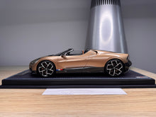 Load image into Gallery viewer, Bugatti Mistral - Dore gold - 1:18
