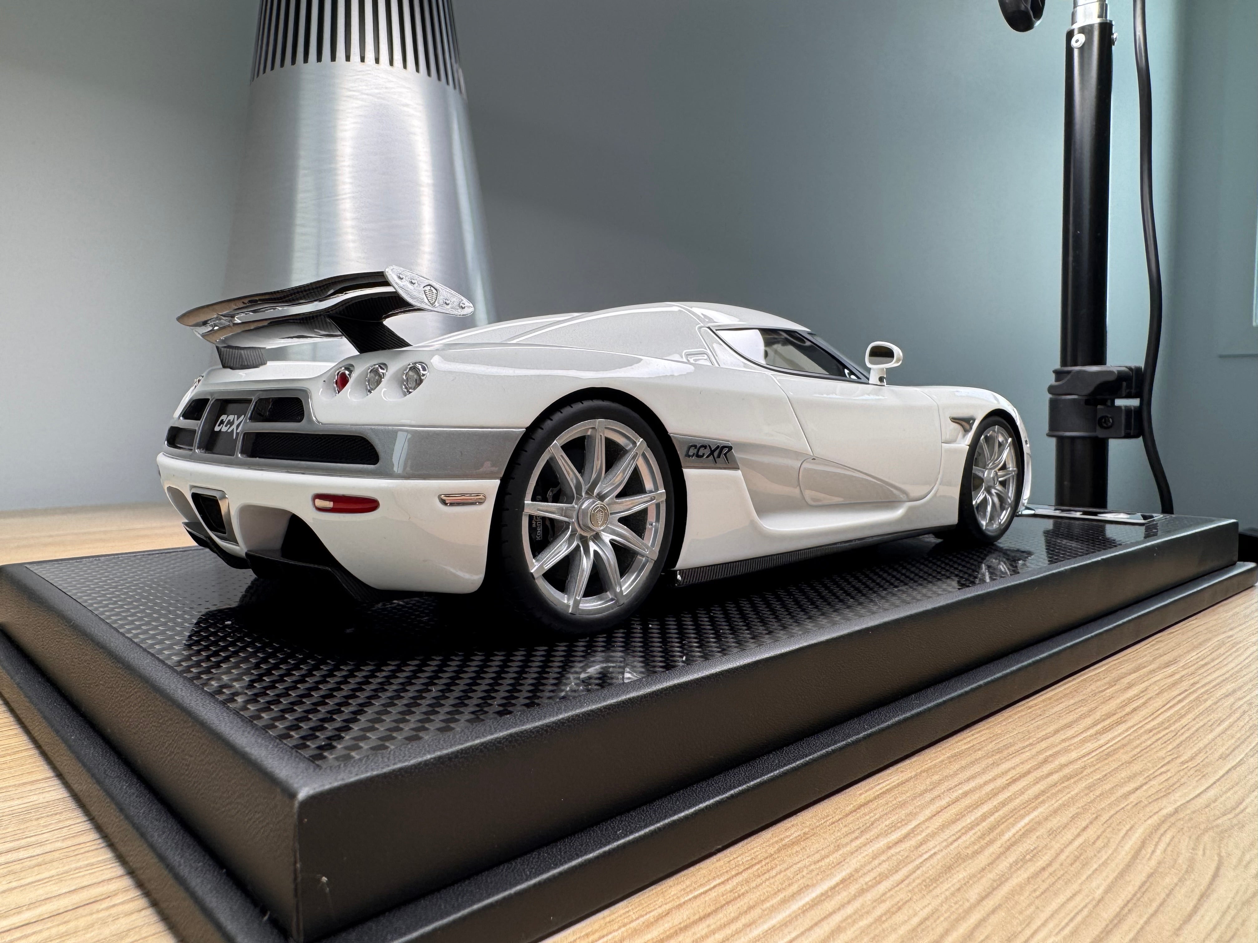 Koenigsegg CCXR - Pearl White - 1:18