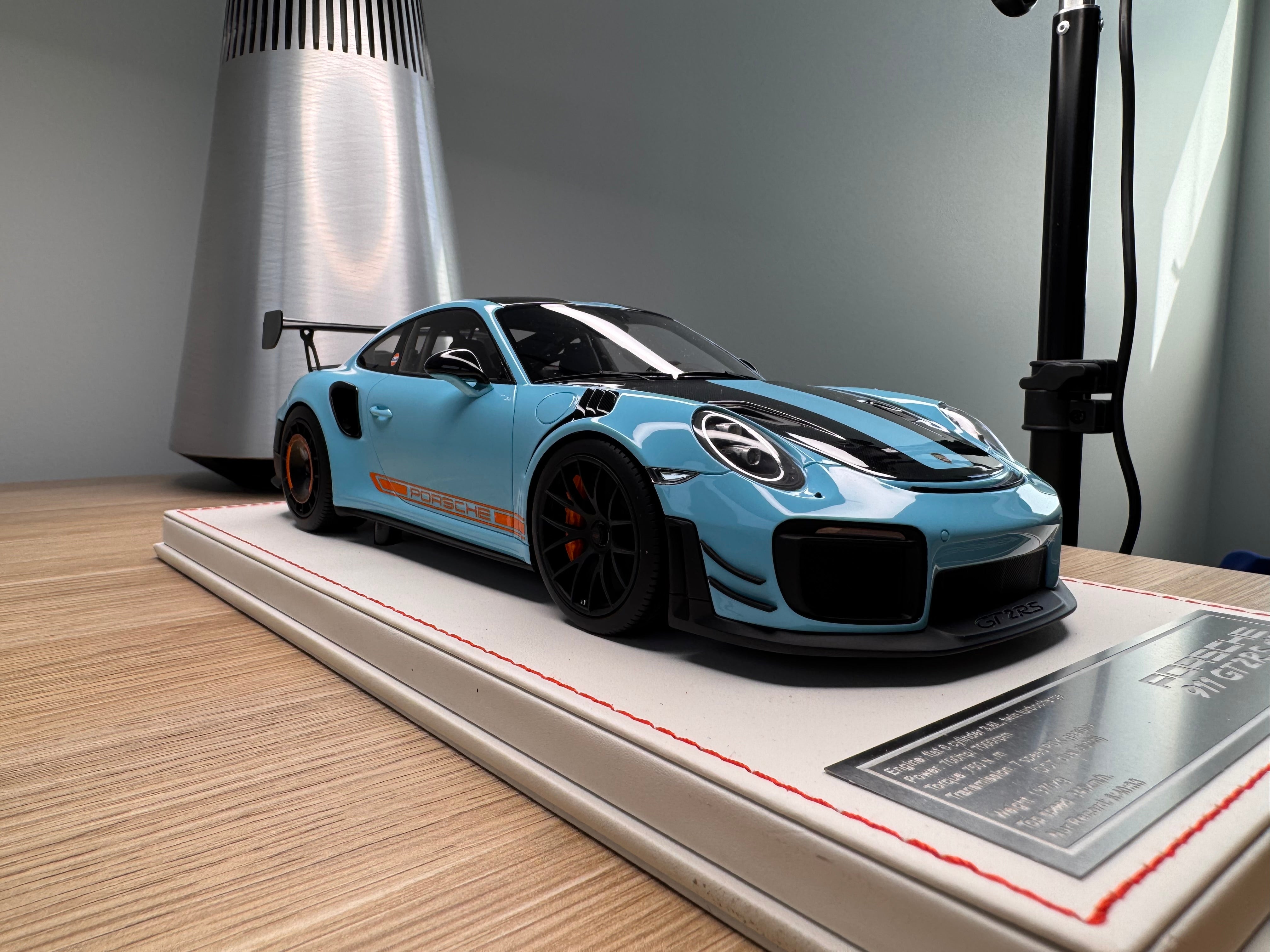 Porsche 911 GT2RSMR - Gulf Blue - 1:18