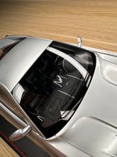 Load image into Gallery viewer, Dino Model - Ferrari 599 GTO - Grigio Alloy - 1:18
