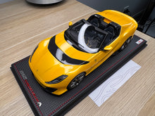 Load image into Gallery viewer, Ferrari 812 Competizione A - Giallo Tristrato - 1:18
