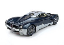 Load image into Gallery viewer, Pagani Utopia - carbon fibre blue - 1:18

