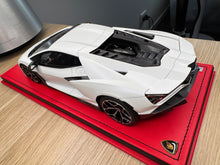 Load image into Gallery viewer, Lamborghini Revuelto - Bianco Siderale matte - 1:18
