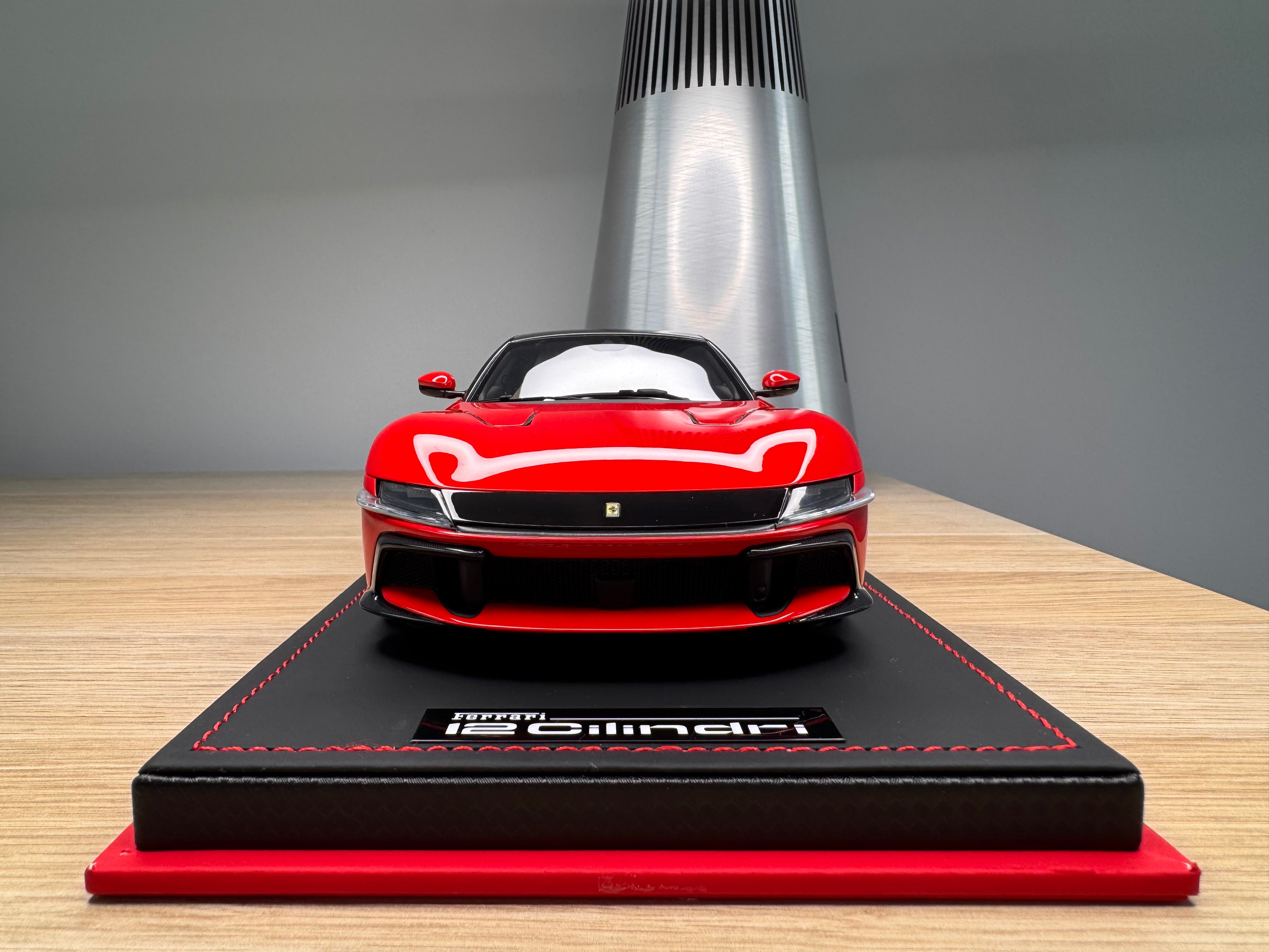 Ferrari 12 Cilindri - Rosso Scuderia - 1:18