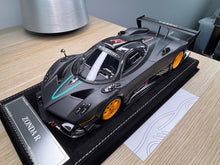 Load image into Gallery viewer, Pagani Zonda R - Matte Black Carbon - 1:18
