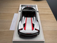 Load image into Gallery viewer, Dino Model - Ferrari 488 Pista Spider - matte silver - 1:18
