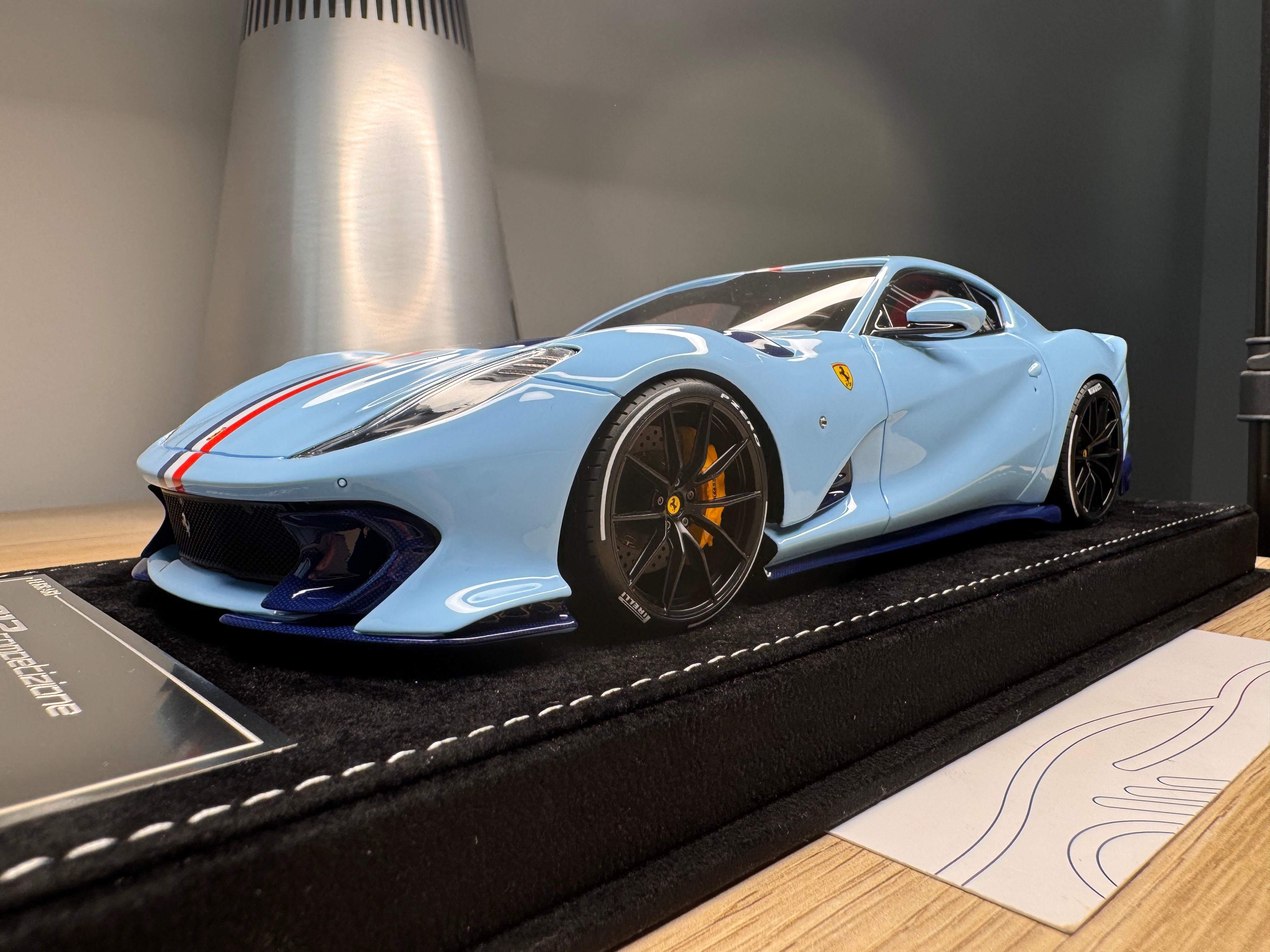 Ferrari 812 Competizione - Azzurro La Plata - 1:18