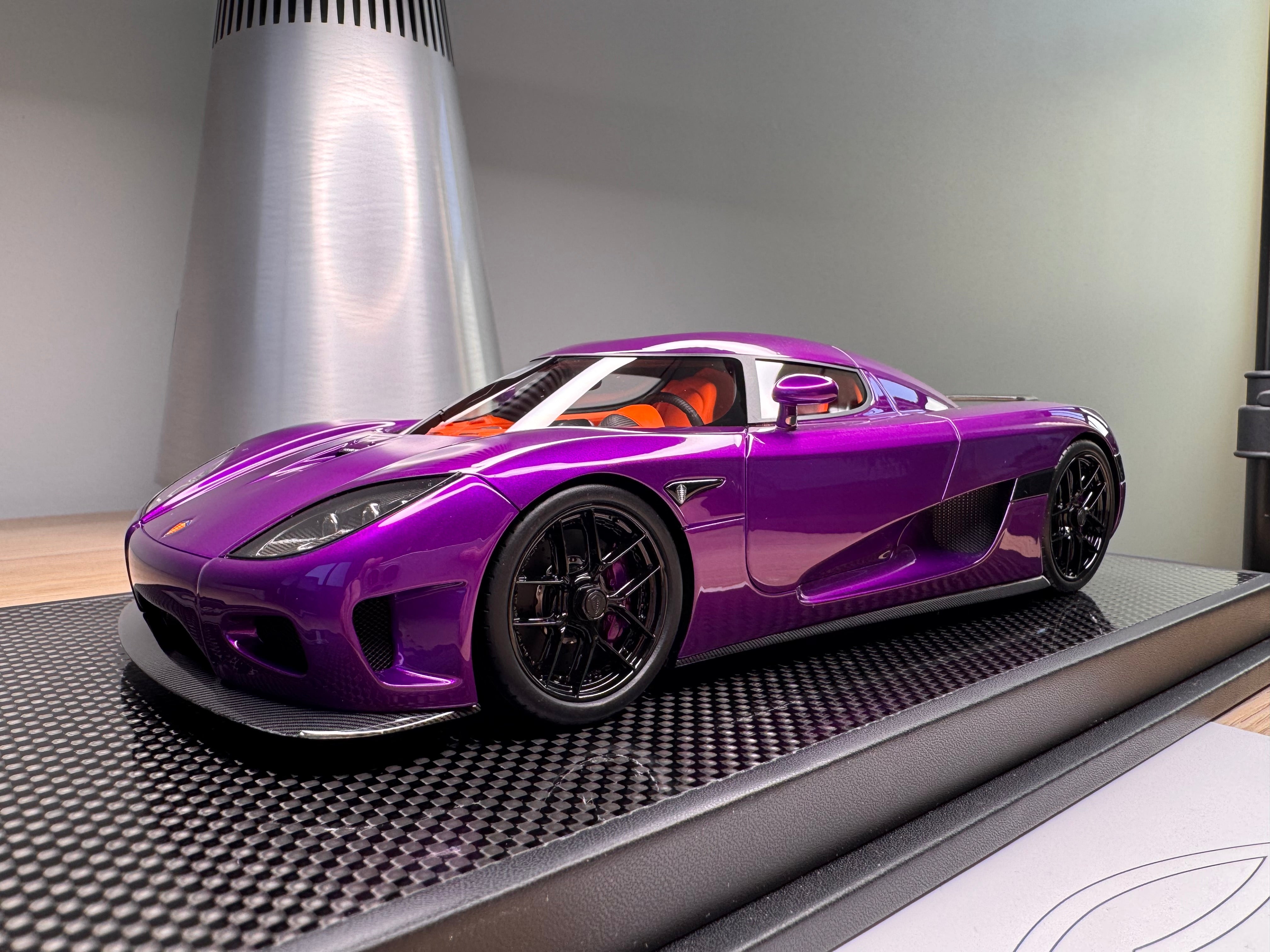 Koenigsegg CCX - Purple - 1:18